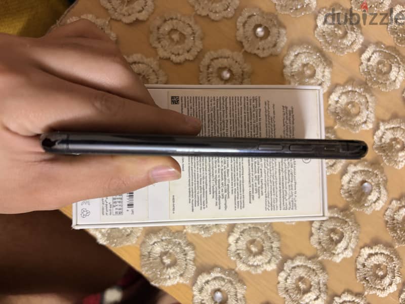 Apple - iPhone XS 4
