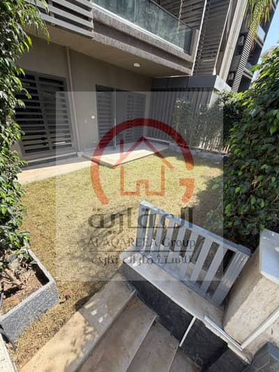 For sale in my city an apartment 84m in Barevado and a garden 35m super lux finishing