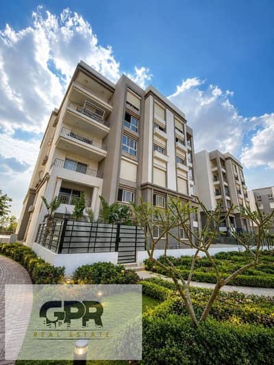 Apartment for Sale in Hyde Park Directly on South 90th Street and Middle Ring Road, near the American University in Cairo (AUC).