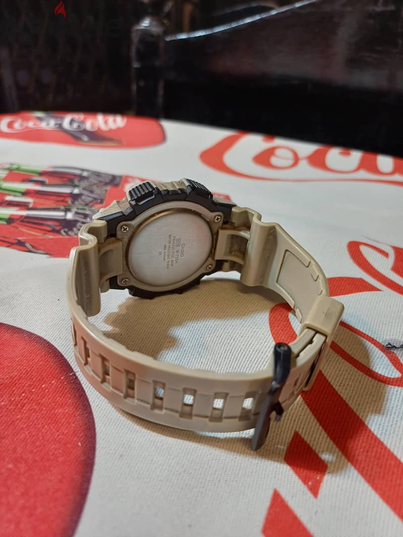 casio w-735H 4
