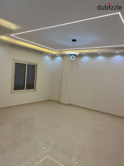 للايجار ف كمبوند ذا سكوير