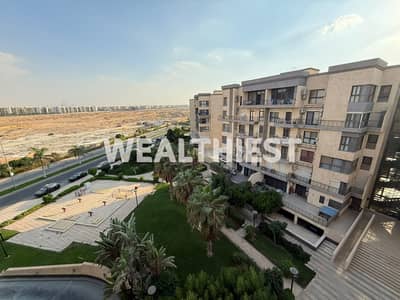 At a steal price: Cash sale apartment in Madinaty's finest phase B8, close to main services. Madinaty B8