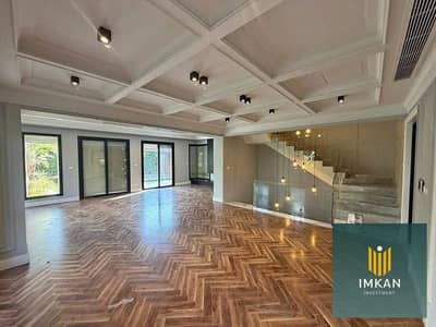Villa for sale in the fully serviced Taj City compound (First Settlement, near Cairo International Airport). Ready for immediate occupancy (fully fini