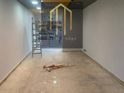 Shop for rent next to Almazah Park on square of garden 160 meters