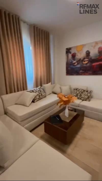 فرصة مميزة للإيجار المفروش في مدينتي – B6  استوديو مفروش بموقع مميز في B6، قريب من ماركت محمود الفار والخدمات، مع فيو جاردن مميز، ومناسب للسكن الهادئ