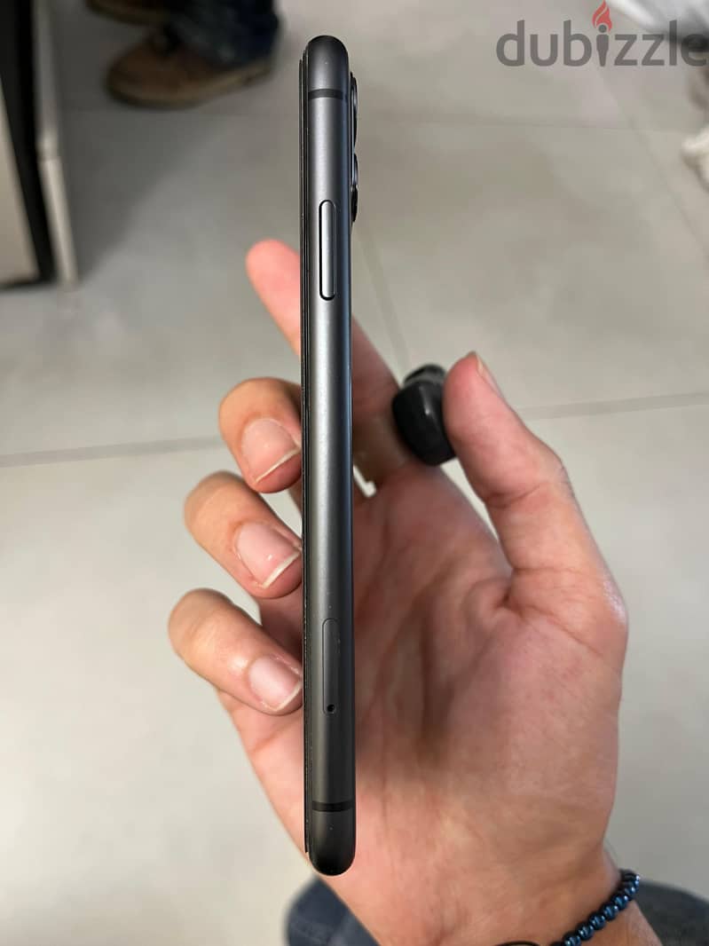 Apple - iPhone 11 1