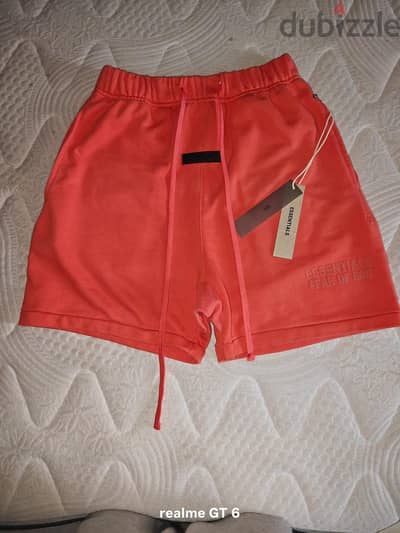 Fear of God Essentials Shorts – Original – Size M