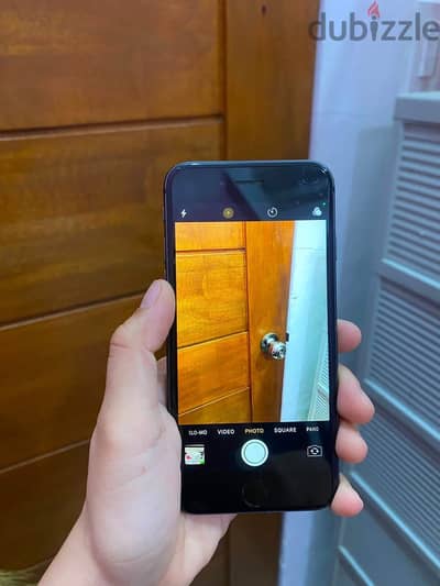 آبل - آيفون 8