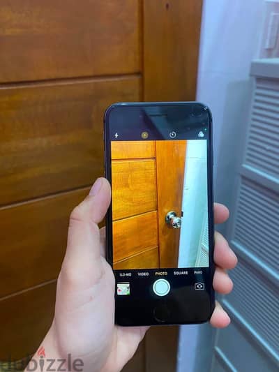 آبل - آيفون 8