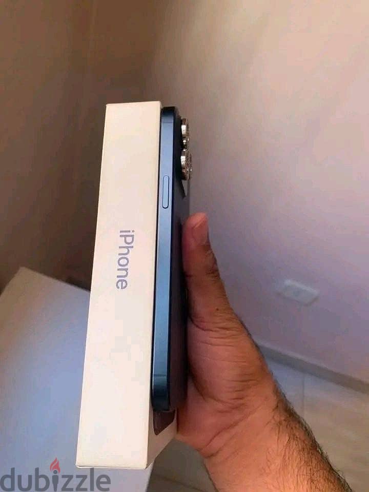Apple - iPhone 15 Pro Max 5