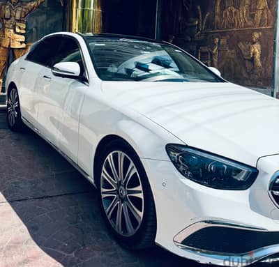 Mercedes-Benz E200 2022