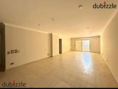 Apartment for rent residential 230m Stanley steps from the sea