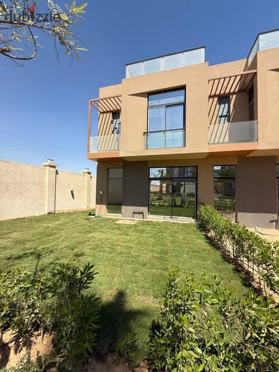 Corner Townhouse for Sale | Gates Privé Compound
