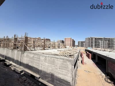 محل تجاري دور ارضي للبيع في مول North Plaza 6 اكتوبر -  بمقدم 25% بدون فوائد