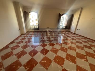 Apartment for rent in a prime location in South Investors – near South 90th Street and Point 90.