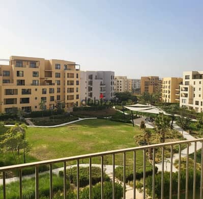 townhouse coner for sale in owest