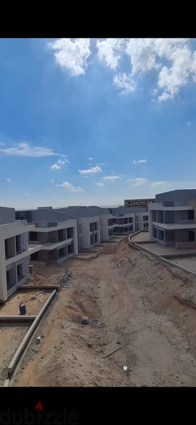 Town House for Sale Midtown Sky (Prime Location)