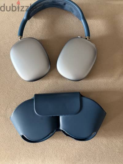 Apple airpods max sky blue