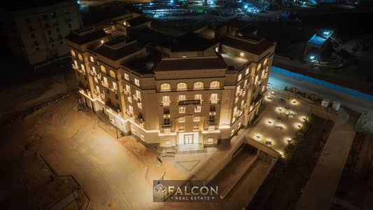 VIP apartment ready for viewing, ultra-super-lux finishing, 12-year payment plan available, in the heart of R3, New Administrative Capital,