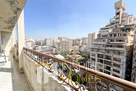 شقة مميزة برشدي على أبو قير مباشرة بدور مرتفع وفيو مفتوح