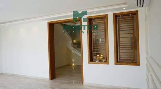 Ready-to-Move Villa for Sale in Mountain View 1.1, New Cairo  with a 10% down payment located in the heart of New Cairo, just minutes from North 90th
