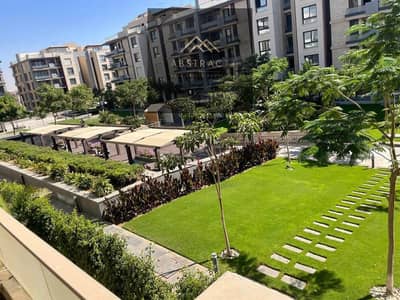 شقة 4 غرف تشطيب كامل استلام فوري في Azad التجمع الخامس بجوار Hyde Park وEl Patio Town