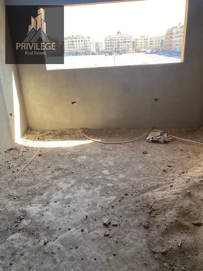 Apartment for sale in the eighth section, with a distinctive location, fully marine, semi-finished