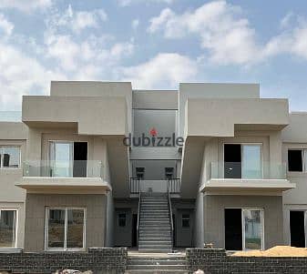 Villa-design apartment for sale in Dunes Sheikh Zayed, opposite Beverly Hills