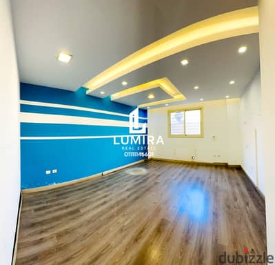 Office premises for rent in Mokattam, raised ground floor, 600 m, private entrance, 15 rooms, complete administrative license, branching from 9 Street, Al-Hadabah Al-Ulya, very distinctive location.