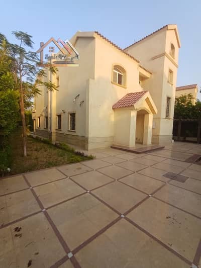 U View Villa Golf Model land 800m moderate and square company finishing - first housing unique location very much