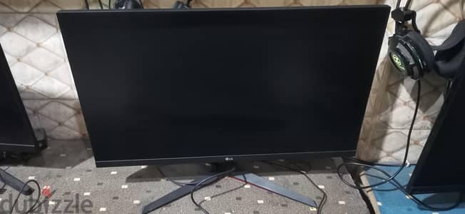 LG  27 Inch FHD IPS Monitor with Freesync 75 MHZ