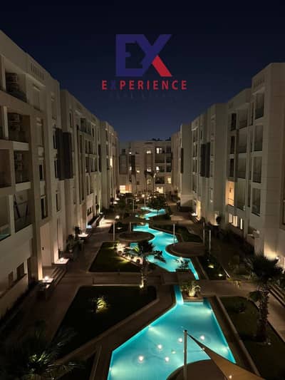 Fully finished apartment with 6-month delivery in a premium compound in Sheraton, conveniently located near Heliopolis and Nasr City.
