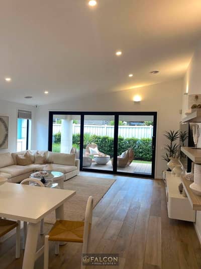 Apartment for sale with a 40% cash discount in Fifth Settlement, Telal East, next to Mountain View and minutes from the American University in Cairo (