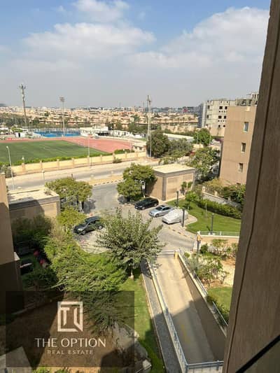 استوديو مفروش بالكامل 88م للإيجار في كمبوند ذا فيليدج بالم هيلز | تشطيب فاخر | أمام الجامعة الأمريكية | 40 ألف/شهرياً
