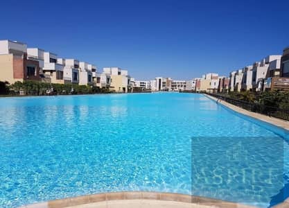 3 bedrooms chalet ground floor with garden direct on lagoon in marassi north coast