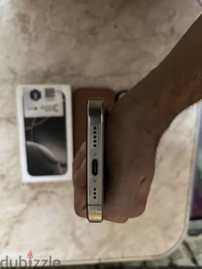 آبل - آيفون 16 برو