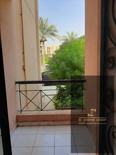 Unfurnished apartment for rent in the heart of Al Rehab, next to amenities, the food court, and the Old Market.
