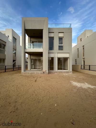 Standalone villa for sale, 407 sqm, ready for immediate delivery, in Cairo Gate Compound – Sheikh Zayed.