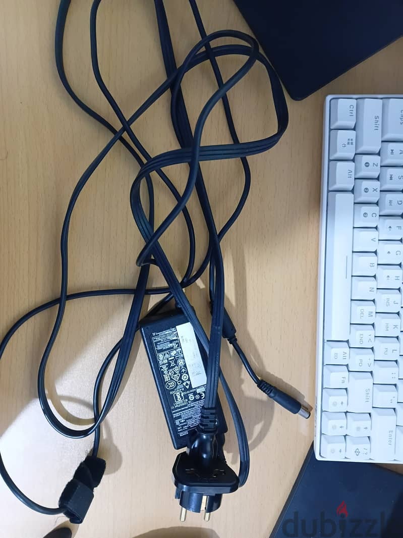 Dell Latitude 7390 Laptop 2