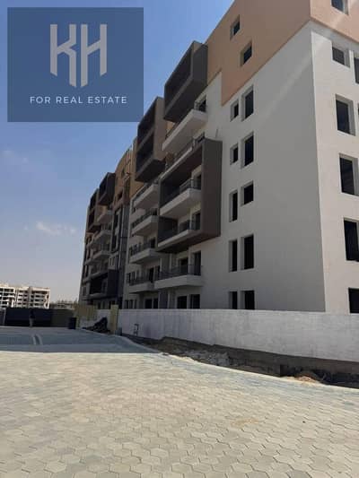 Apartment for sale, 3 rooms, immediate occupancy in Bloomfields, Mostakbal City, next to Madinaty, Sarai, and New Cairo.