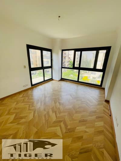 Opportunity in my city 158m, premium location in b8, with gas, open view