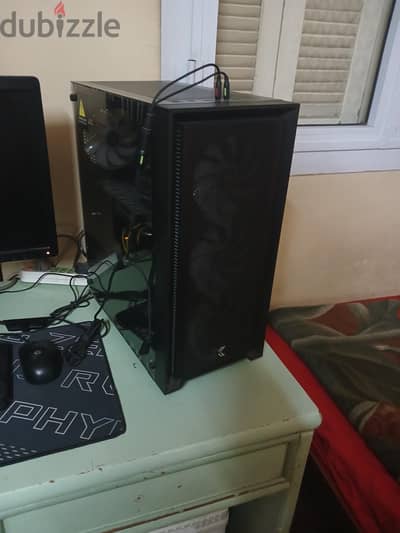 pc gaming للبيع او للبدل ب ps4slim