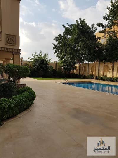 standalone villa in Obour City’s 7th District—an area dedicated to mansions and villas. Features include a heated/cooled swimming pool, a Jacuzzi, a n