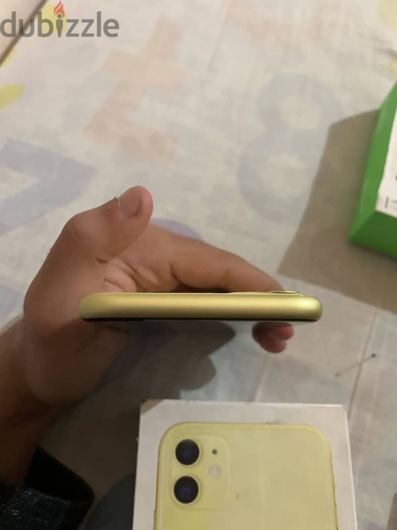 Apple - iPhone 11 5