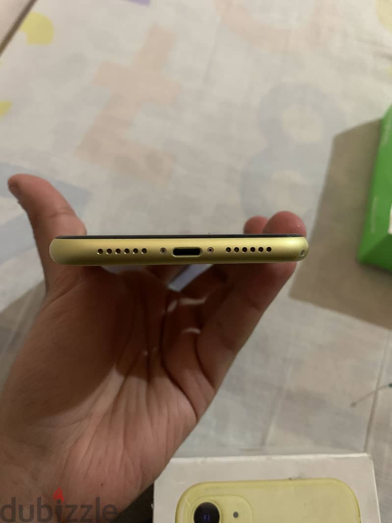 Apple - iPhone 11 6