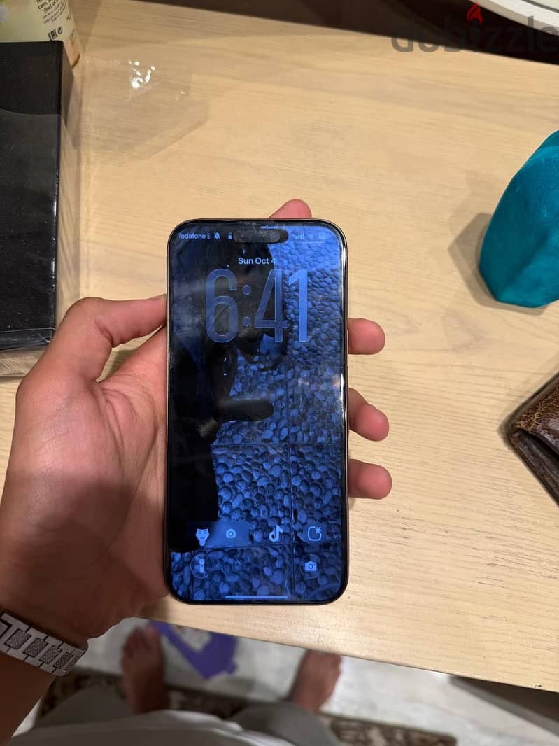 Apple - iPhone 16 Pro Max 1