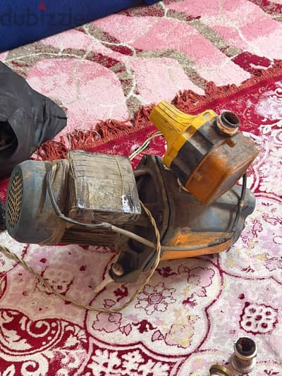 ماتور بالاتومتيك يباني مخروم بس محتاج يتلحم هيبقي فل