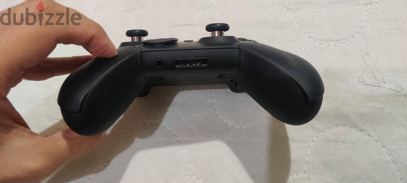 Xbox Elite Series 2 Controller Only 4