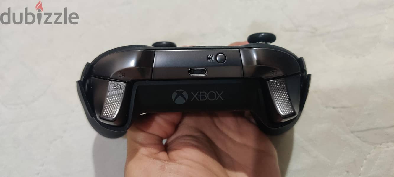 Xbox Elite Series 2 Controller Only 5