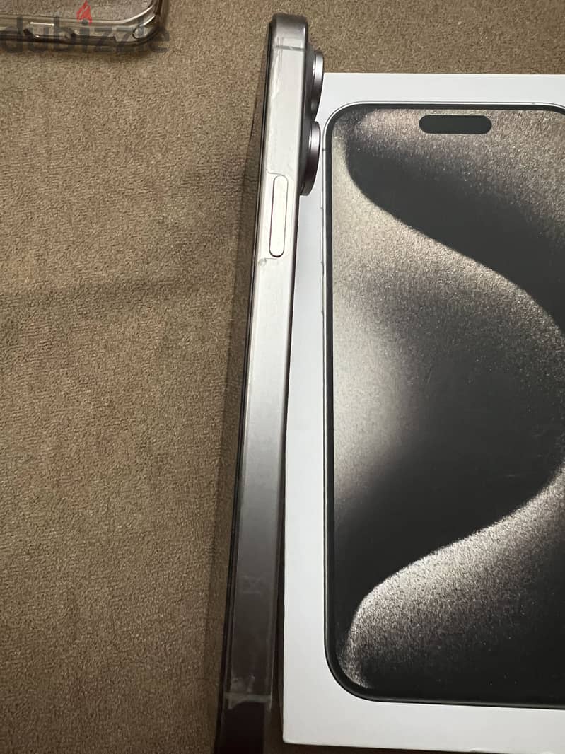 Apple - iPhone 15 Pro Max 3